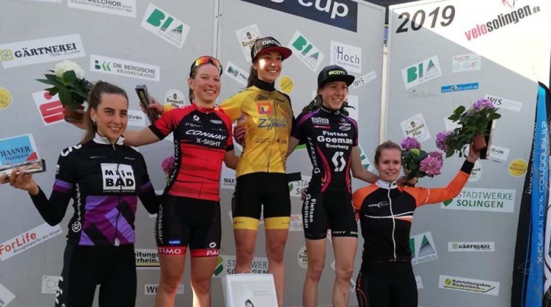 Kim Ames team herzlichst Zypern wins her first UCI race