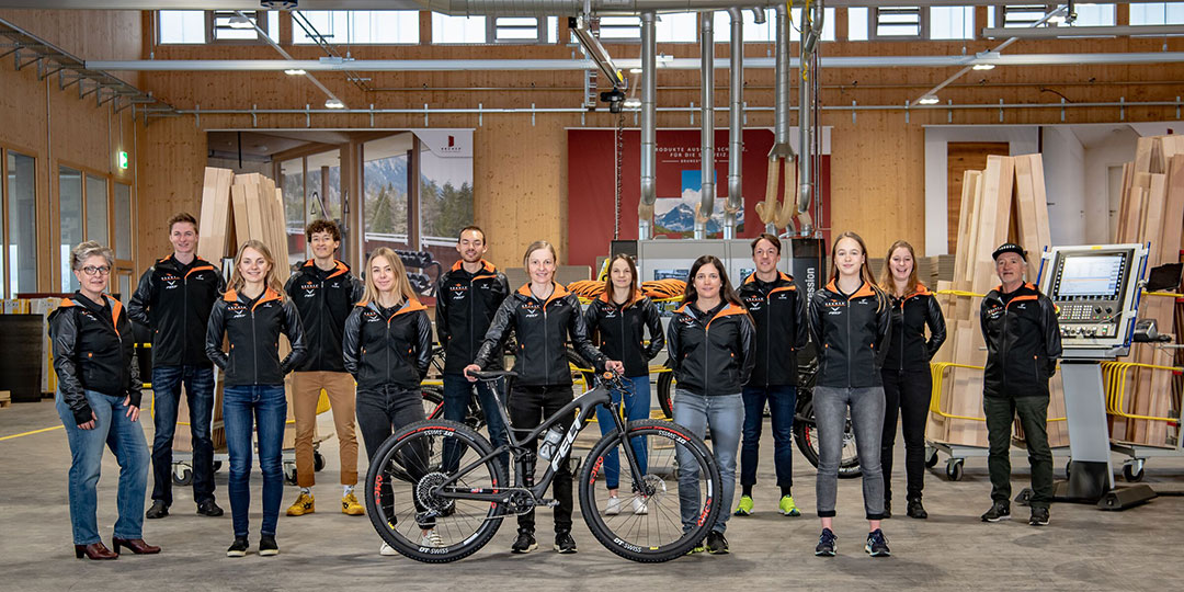 2019 jb Felt team