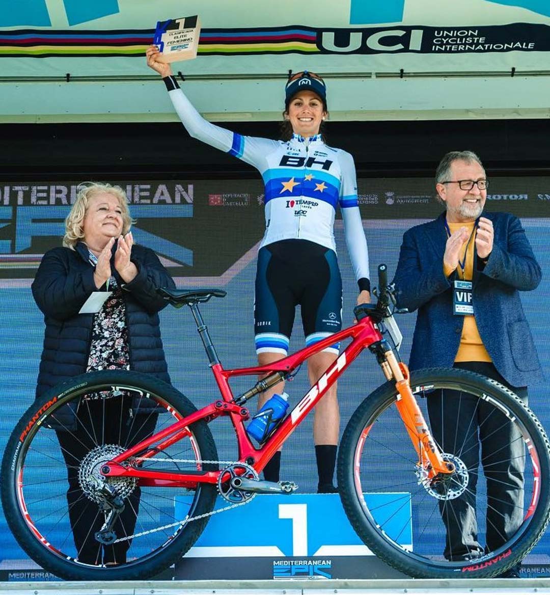 Natalia Fischer BH Templo cafes UCC wins the Mediterranean Epic