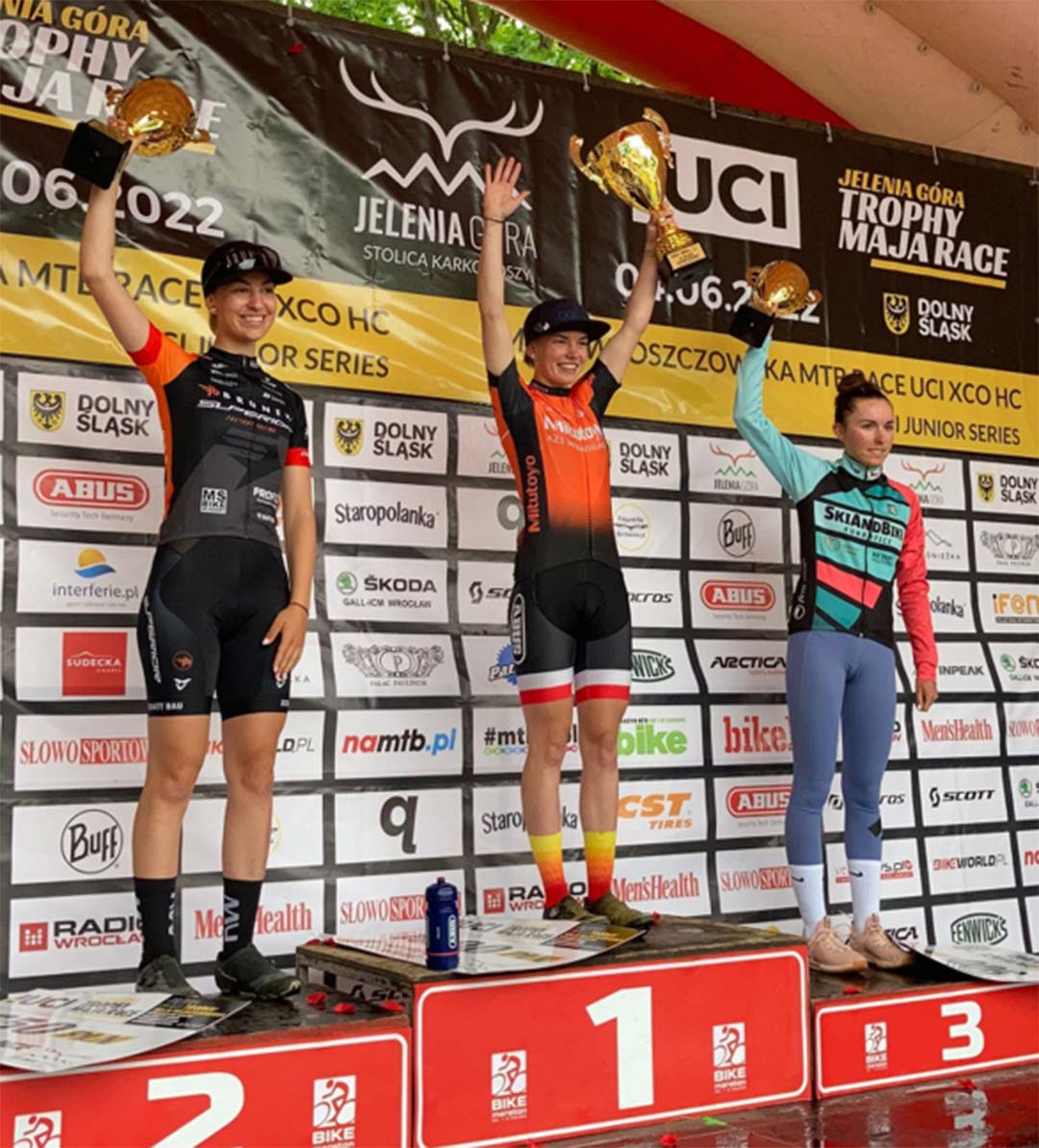Podium for Simona Spesna at the UCI Junior Series in Poland